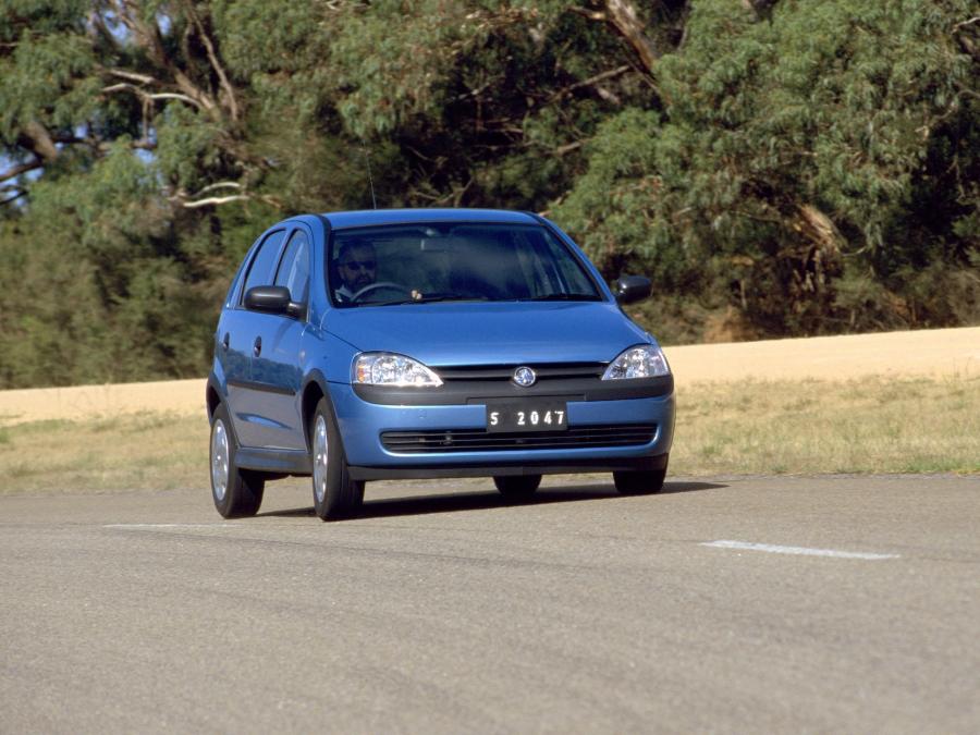  Holden Barina XC 2001 года  (фото 23 из 33)